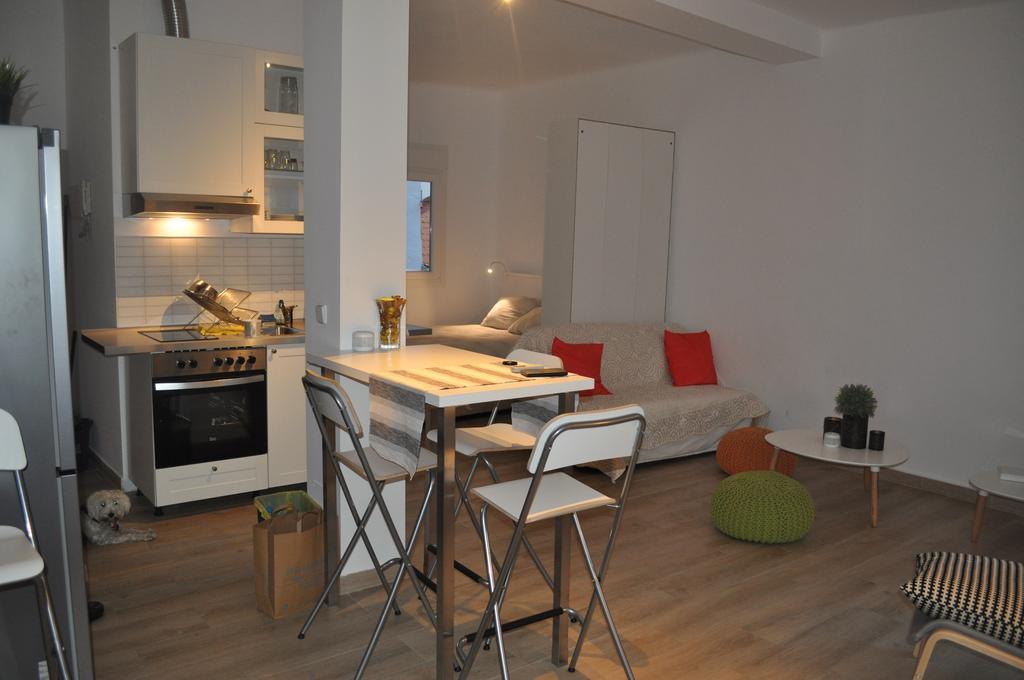 Ronda De Segovia Apartment Мадрид Екстериор снимка